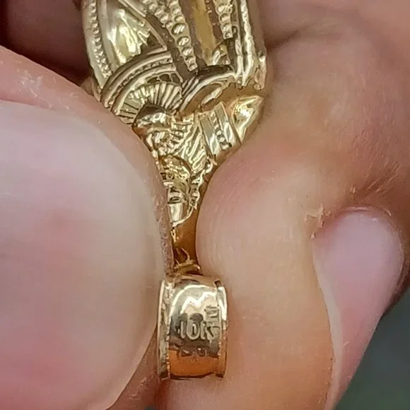 10kt real gold pendant